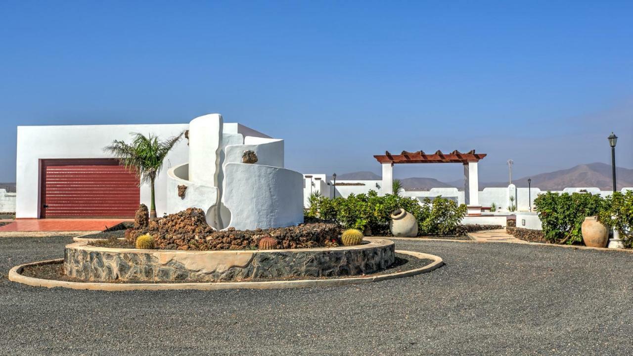 Villa La Senda Del Majorero Antigua  Exterior photo